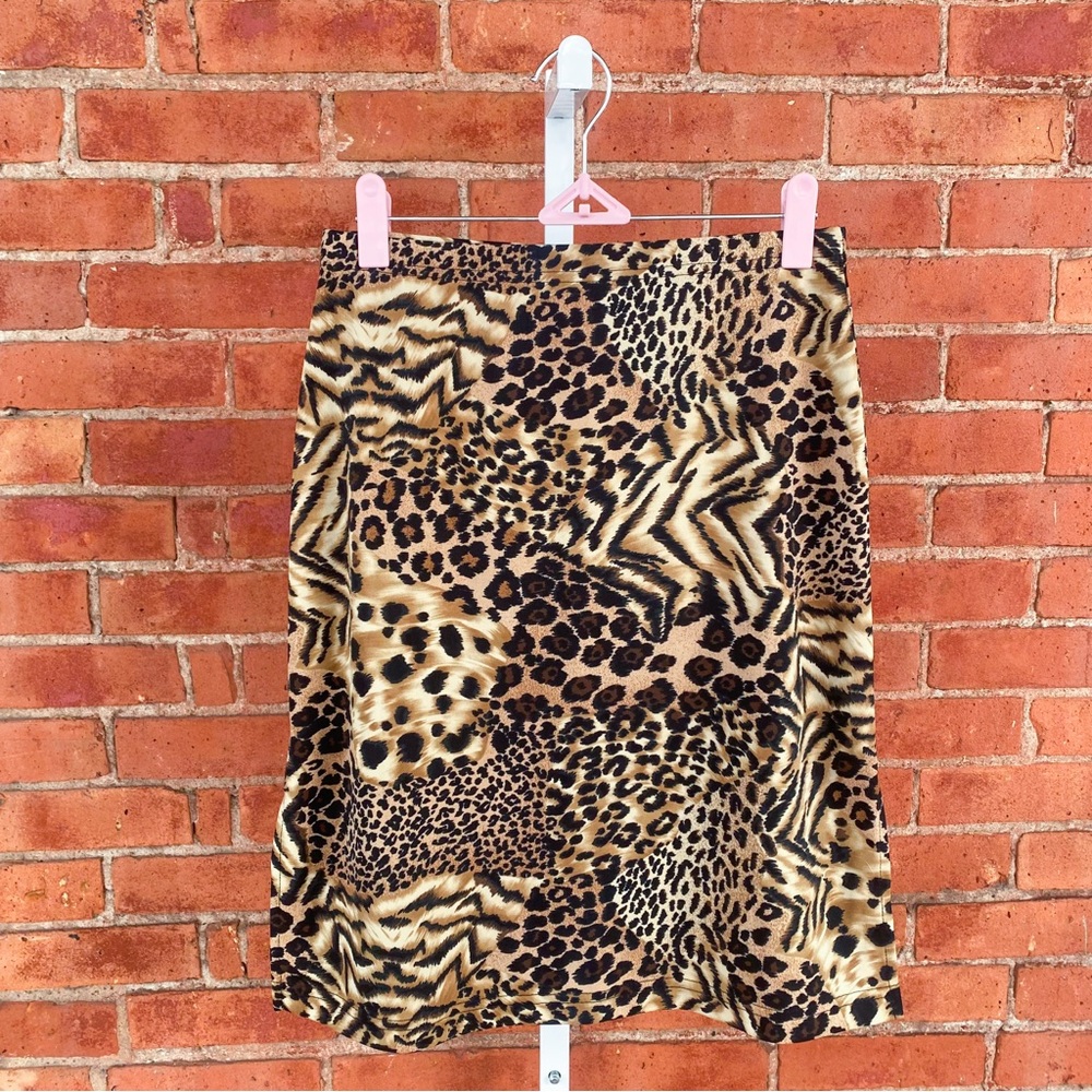 Y2K animal print skirt